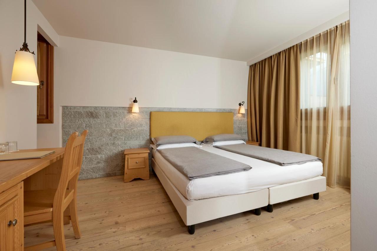 Hotel Rezia Bormio Esterno foto
