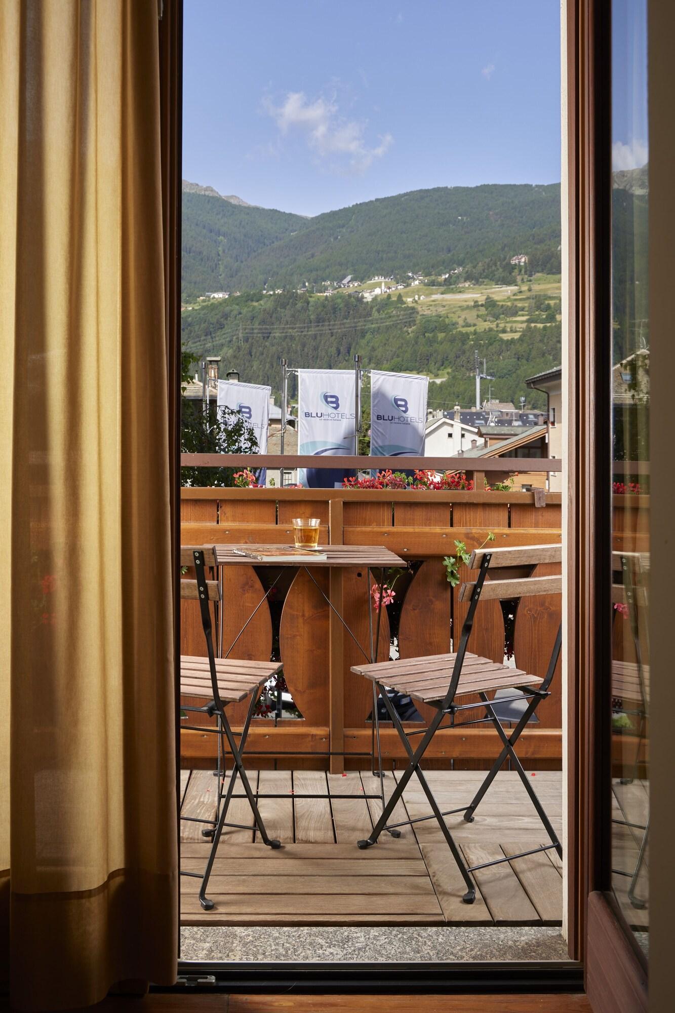Hotel Rezia Bormio Esterno foto